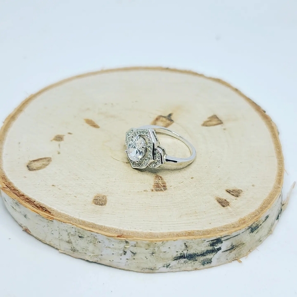 Zirconia Stainless steel ring size 8 - Picture 2 of 4